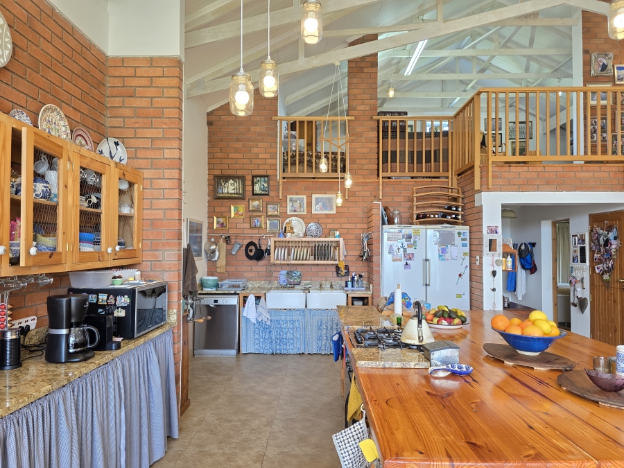 4 Bedroom Property for Sale in Boknesstrand Eastern Cape